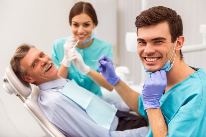 مشکل دندانپزشکی